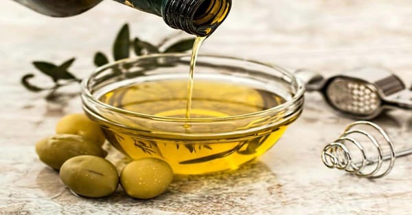 Cooking Oil Cheat Sheet: Choosing the Right Oil for Every Dish