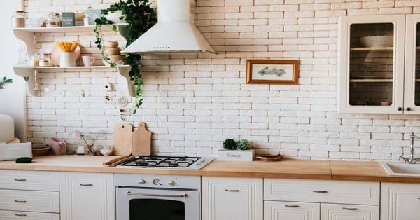Smart Kitchen Hacks to Maximize Space and Efficiency